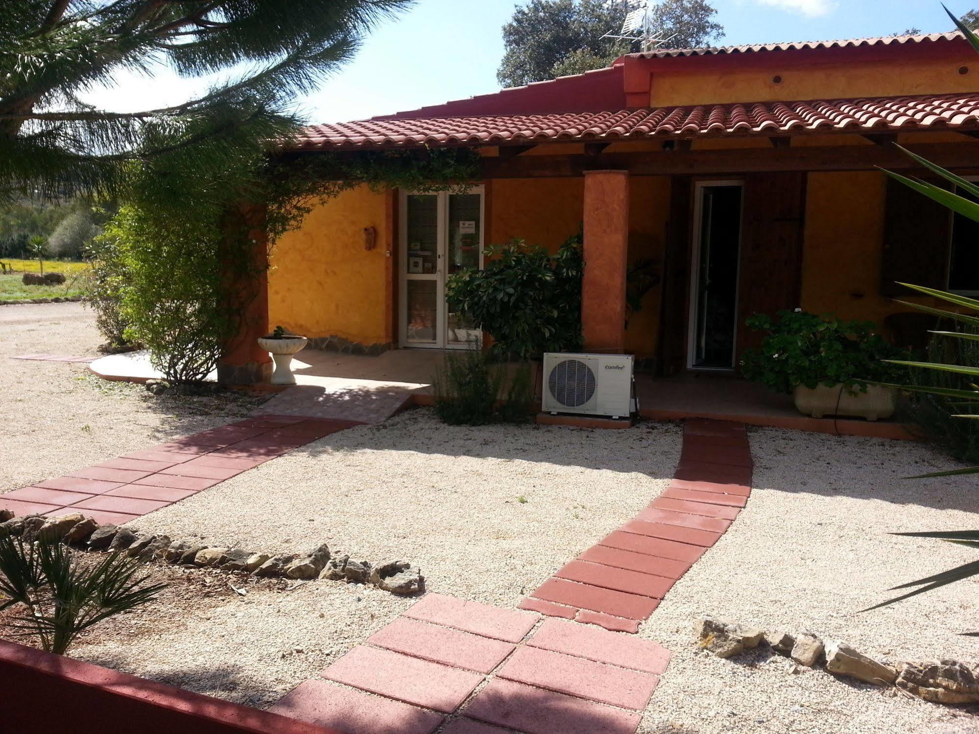 Agriturismo La Barca In Secca Olmedo Exteriér fotografie
